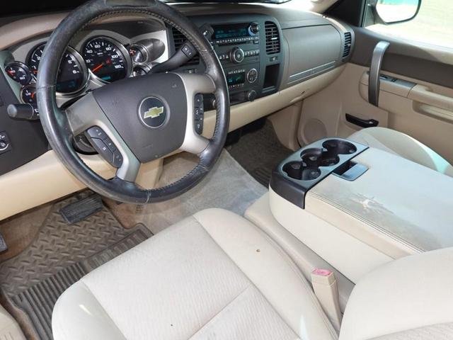 Photo of 2013 Black Chevrolet Silverado 1500