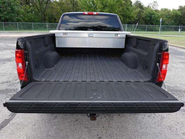 Photo of 2013 Black Chevrolet Silverado 1500