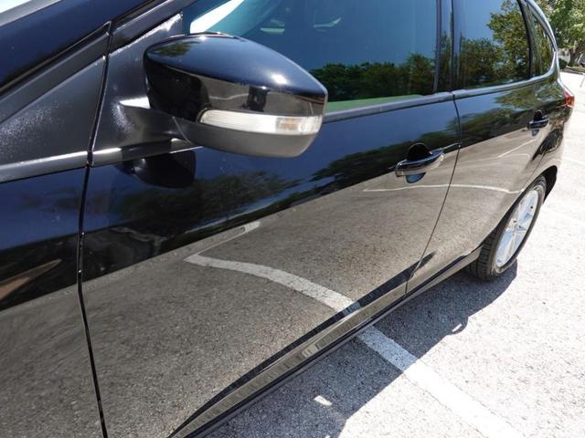 Photo of 2016 Shadow Black Ford Focus