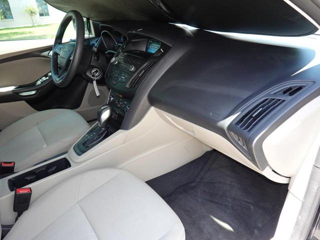 Photo of 2016 Shadow Black Ford Focus