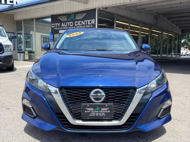 Photo of 2022 Deep Blue Pearl Nissan Altima