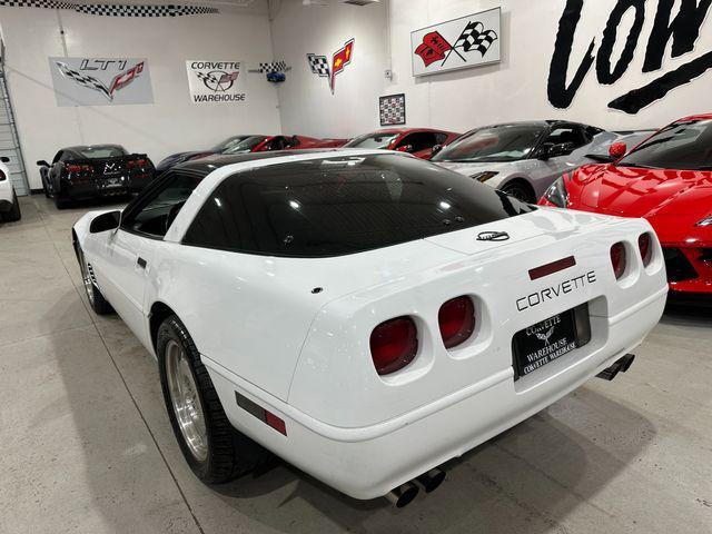 Photo of 1996 White Chevrolet Corvette
