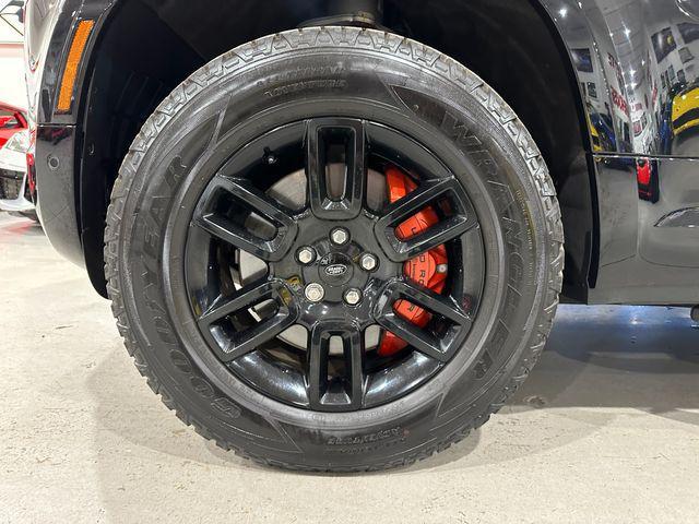 Photo of 2023 Black Land Rover Defender