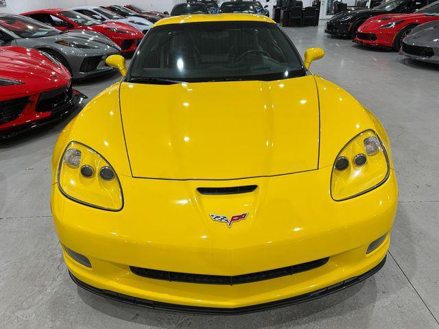 Photo of 2006 Yellow Chevrolet Corvette