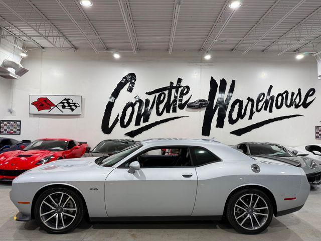 Photo of 2023 Silver Dodge Challenger