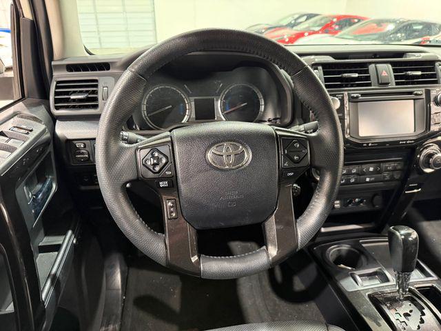 Photo of 2019 White Toyota 4Runner