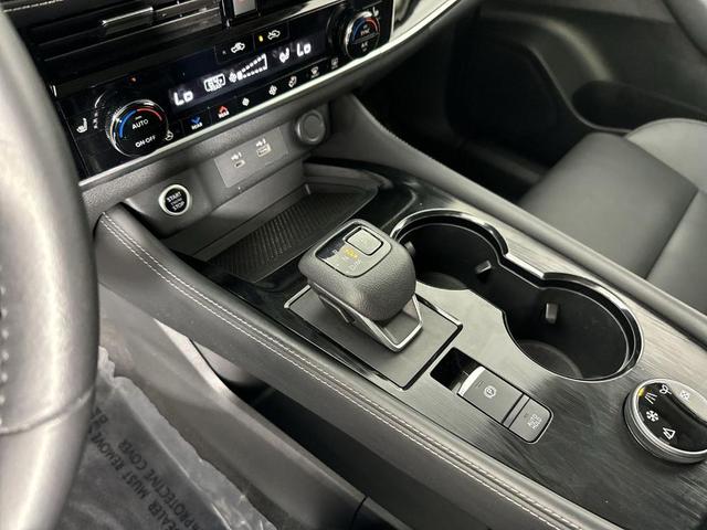 Photo of 2023 Caspian Blue Nissan Rogue