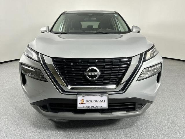 Photo of 2022 Brilliant Silver Metallic Nissan Rogue