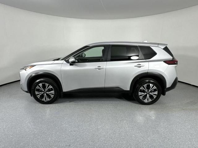 Photo of 2022 Brilliant Silver Metallic Nissan Rogue