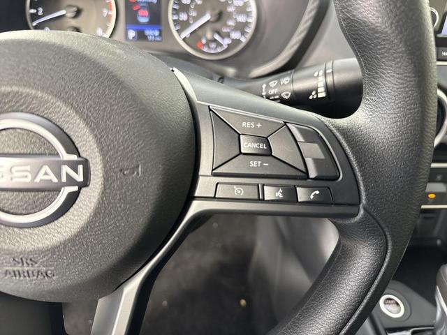 Photo of 2025 Cloud White Nissan Sentra