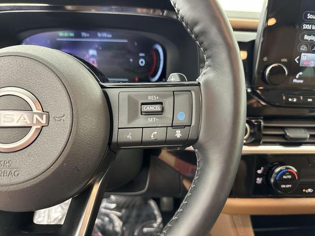 Photo of 2024 Boulder Gray Pe Nissan Pathfinder