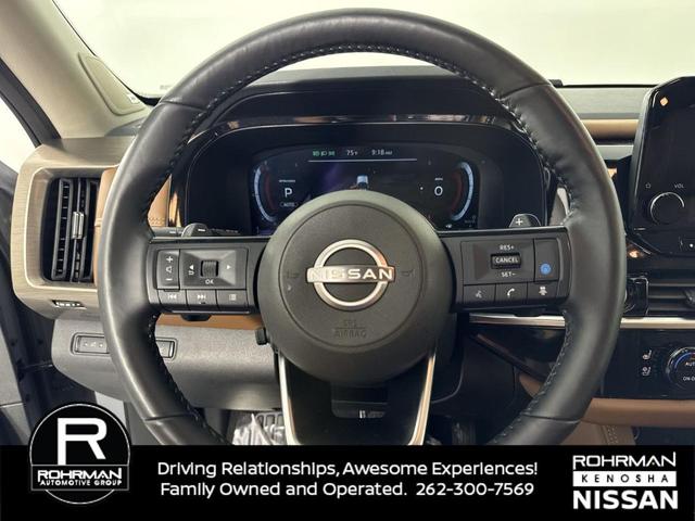 Photo of 2024 Boulder Gray Pe Nissan Pathfinder