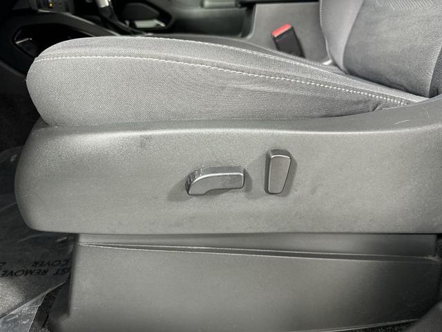 Photo of 2023 Gun Metallic Nissan Frontier