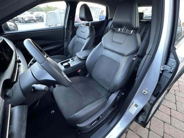 Photo of 2023 Brilliant Silver Metallic Nissan ARIYA