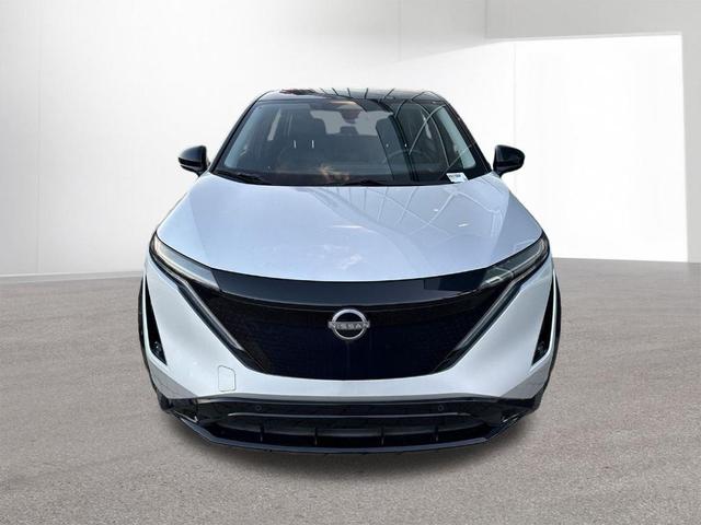 Photo of 2023 Brilliant Silver Metallic Nissan ARIYA
