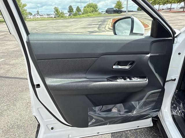 Photo of 2025 Fresh Powder Nissan Kicks