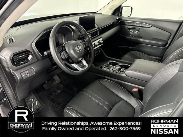 Photo of 2024 Crystal Black Pearl Honda Pilot