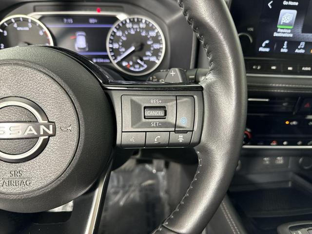 Photo of 2022 Black Nissan Rogue