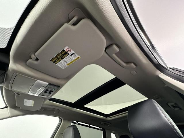 Photo of 2022 Black Nissan Rogue