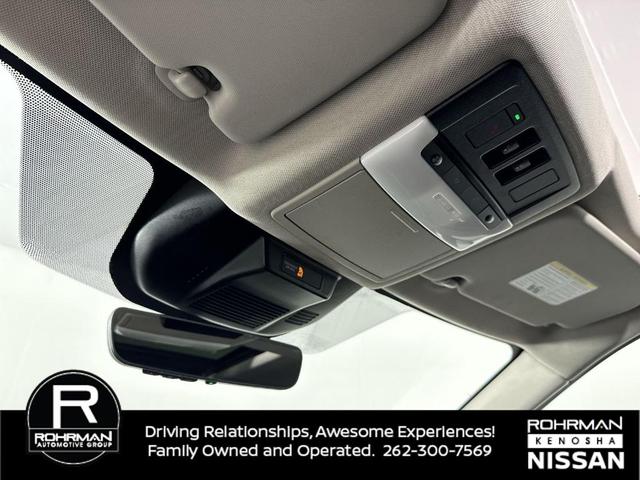 Photo of 2022 Black Nissan Rogue