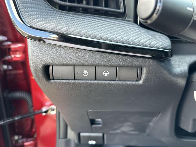Photo of 2025 Scarlet Ember T Nissan Kicks