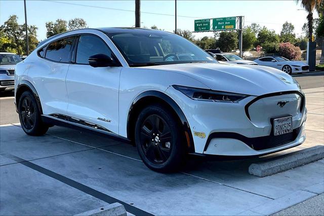 Photo of 2022 Star White Metallic Tri-Coat Ford Mustang Mach-E