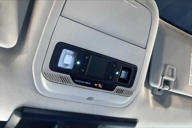 Photo of 2022 Star White Metallic Tri-Coat Ford Mustang Mach-E