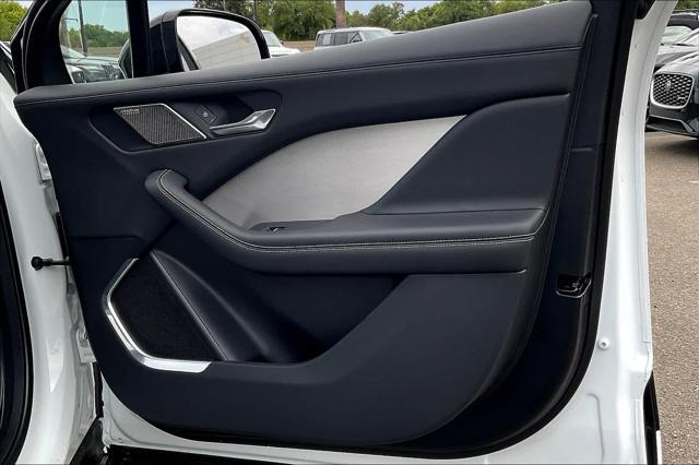 Photo of 2023 Fuji White Jaguar I-PACE