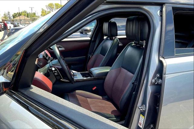 Photo of 2024 Zadar Grey Premium Metallic Land Rover Range Rover