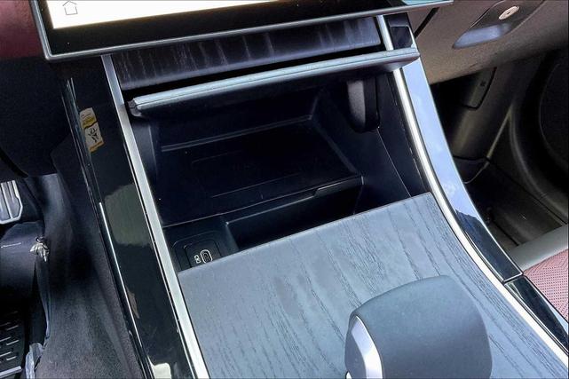 Photo of 2024 Zadar Grey Premium Metallic Land Rover Range Rover