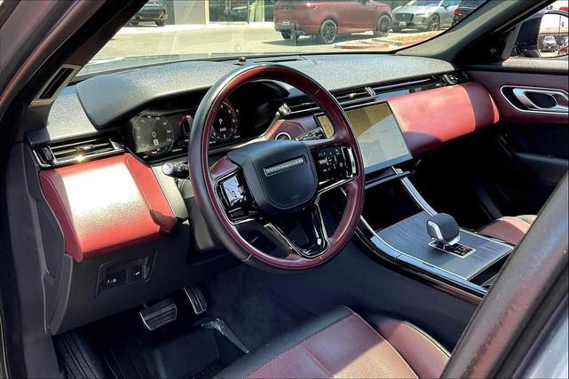 Photo of 2024 Zadar Grey Premium Metallic Land Rover Range Rover