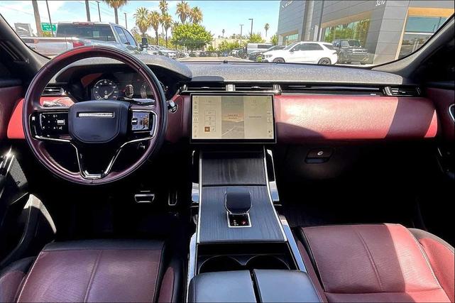 Photo of 2024 Zadar Grey Premium Metallic Land Rover Range Rover