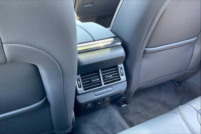 Photo of 2026 EIGER GRAY Land Rover Range Rover Evoque