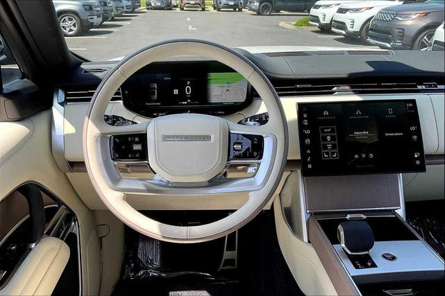 Photo of 2025 Fuji White Land Rover Range Rover