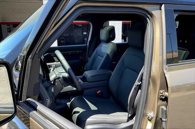 Photo of 2025 STONE Land Rover Defender