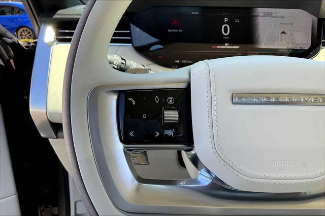 Photo of 2025 SUNSET GOLD Land Rover Range Rover