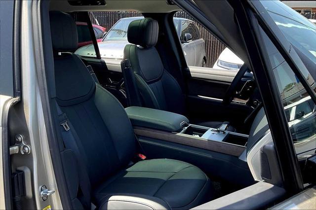 Photo of 2025 BATUMI Land Rover Range Rover