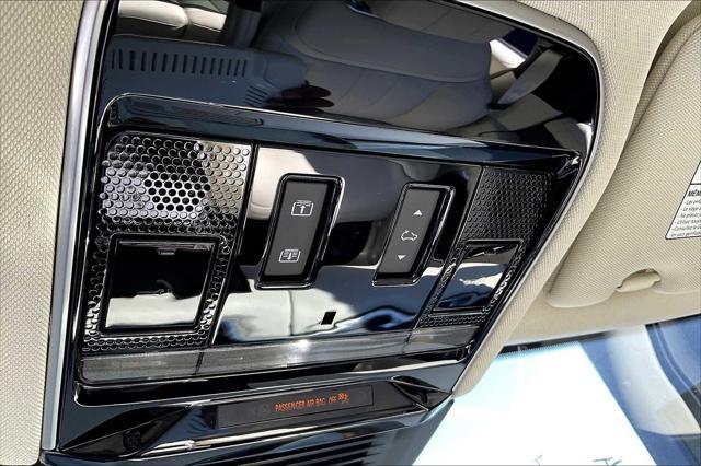 Photo of 2025 GREY Land Rover Range Rover