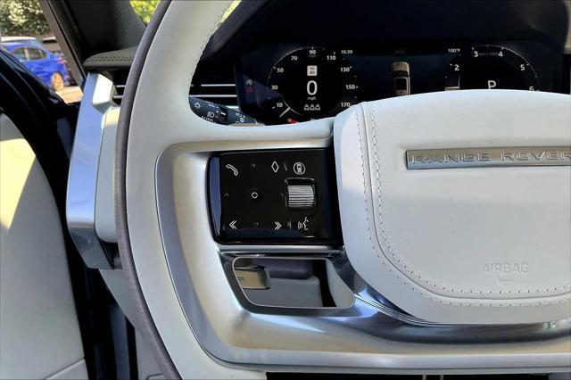 Photo of 2025 WHITE Land Rover Range Rover