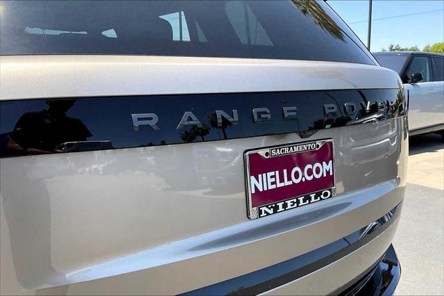 Photo of 2025 GOLD Land Rover Range Rover