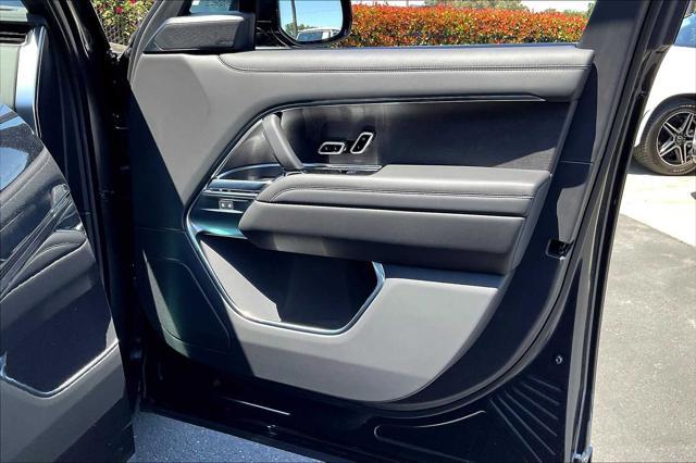 Photo of 2025 GREY Land Rover Range Rover