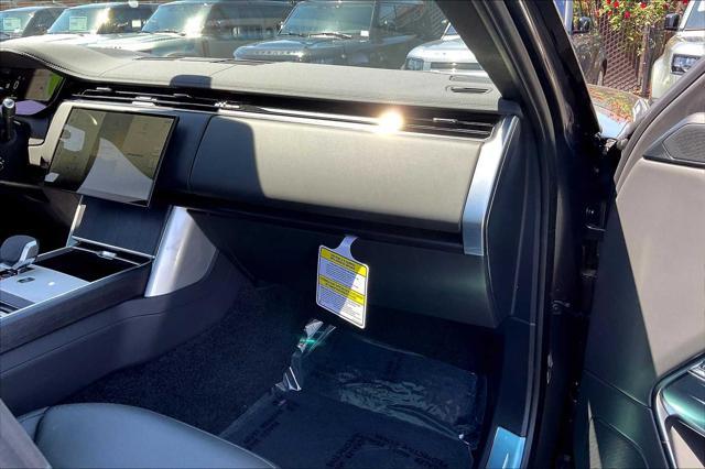 Photo of 2025 GREY Land Rover Range Rover