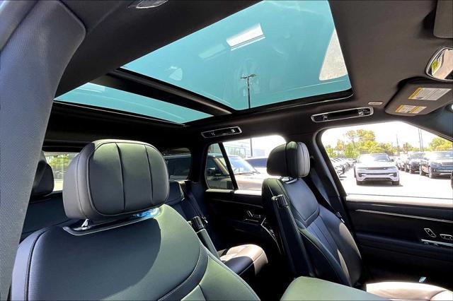 Photo of 2025 GREY Land Rover Range Rover