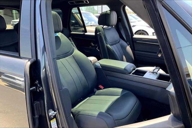 Photo of 2025 GREY Land Rover Range Rover