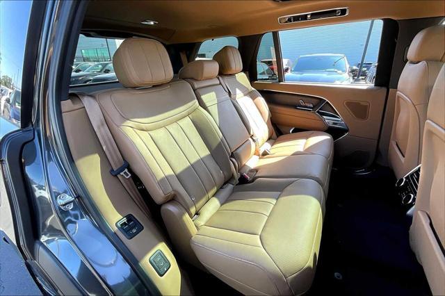 Photo of 2025 GREY Land Rover Range Rover