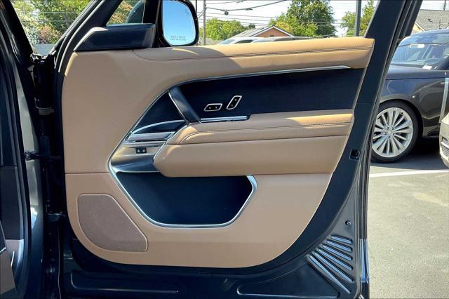 Photo of 2025 GREY Land Rover Range Rover