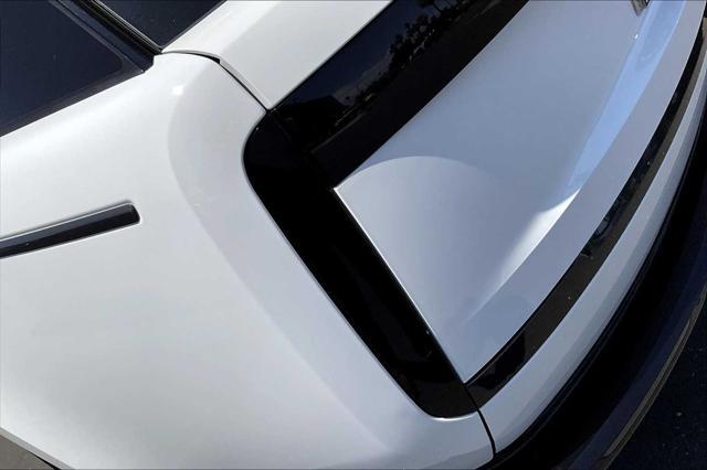 Photo of 2025 Fuji White Land Rover Range Rover