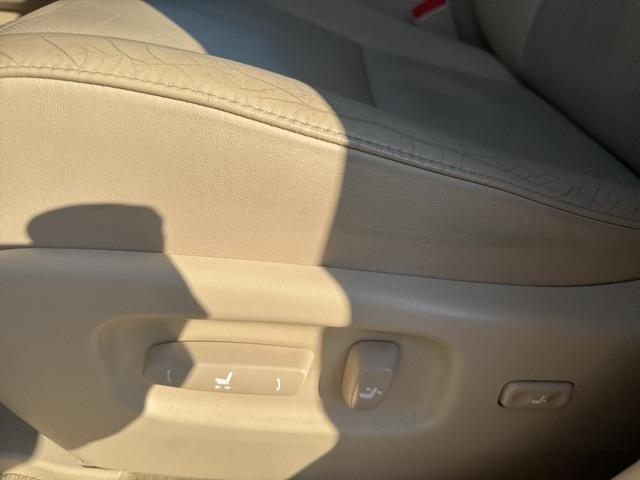 Photo of 2010 Starfire Pearl Lexus RX 350