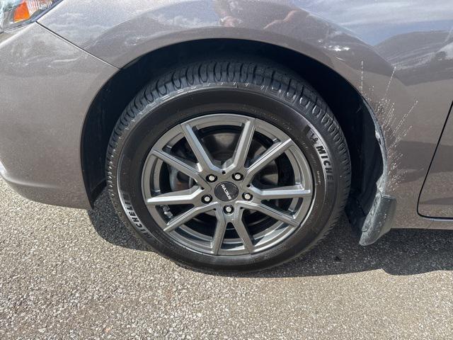 Photo of 2013 Gray Honda Civic
