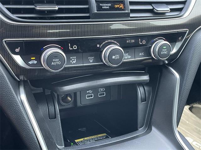 Photo of 2022 Platinum White Pearl Honda Accord